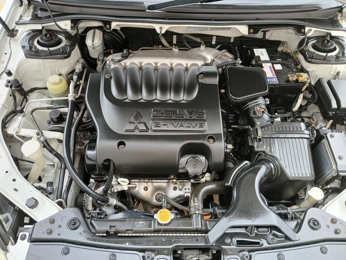 2007 Mitsubishi 380 ES DB Series 2 Mawson White