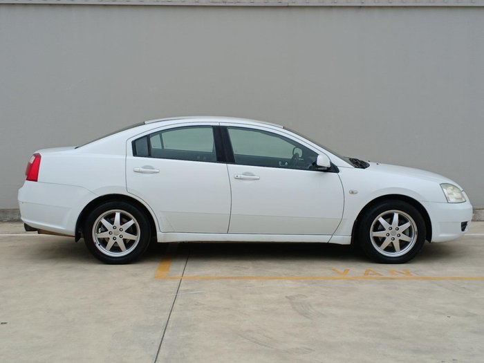 2007 Mitsubishi 380 ES DB Series 2 Mawson White