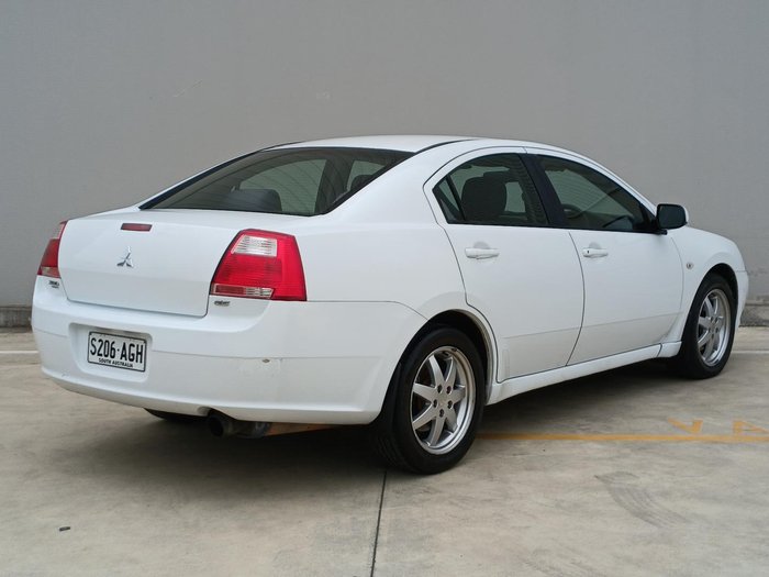 2007 Mitsubishi 380 ES DB Series 2 Mawson White