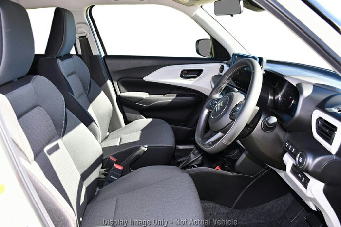 2025 Suzuki Swift Hybrid Plus