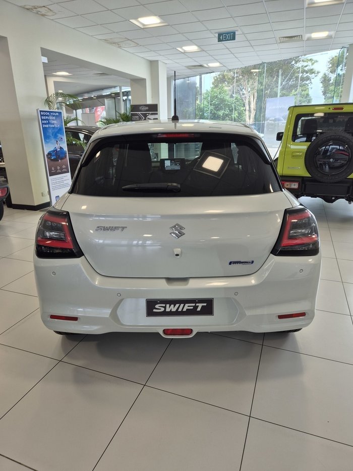 2025 Suzuki Swift Hybrid Plus