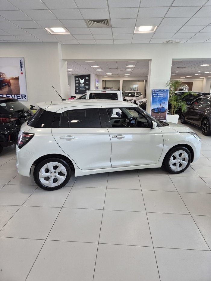 2025 Suzuki Swift Hybrid Plus