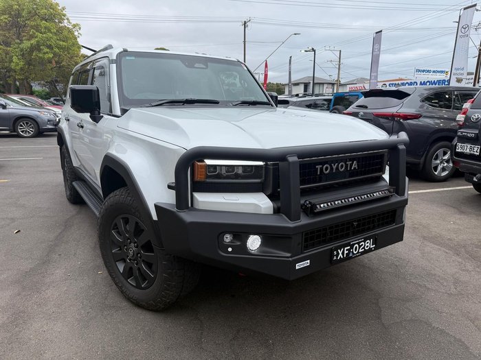 2025 Toyota Landcruiser Prado