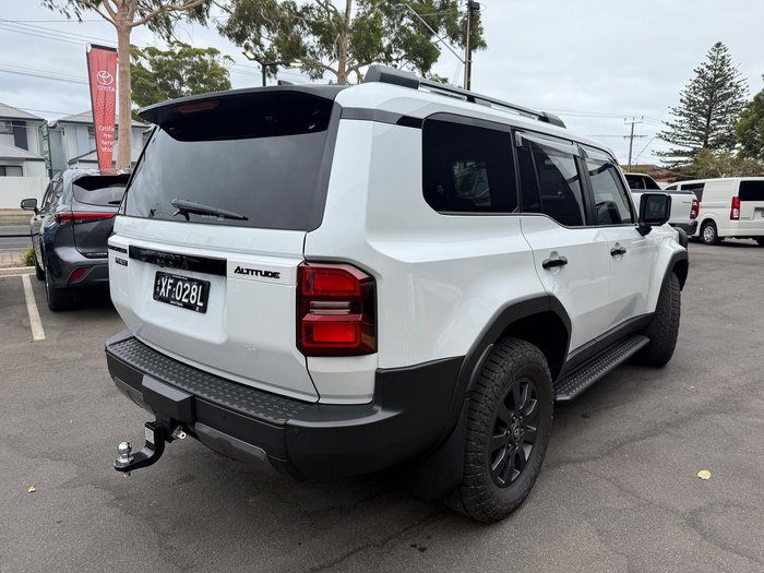 2025 Toyota Landcruiser Prado Altitude