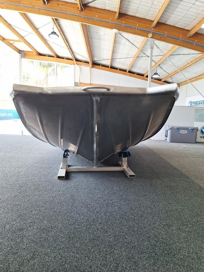 2026 QUINTREX F370 Outback Explorer