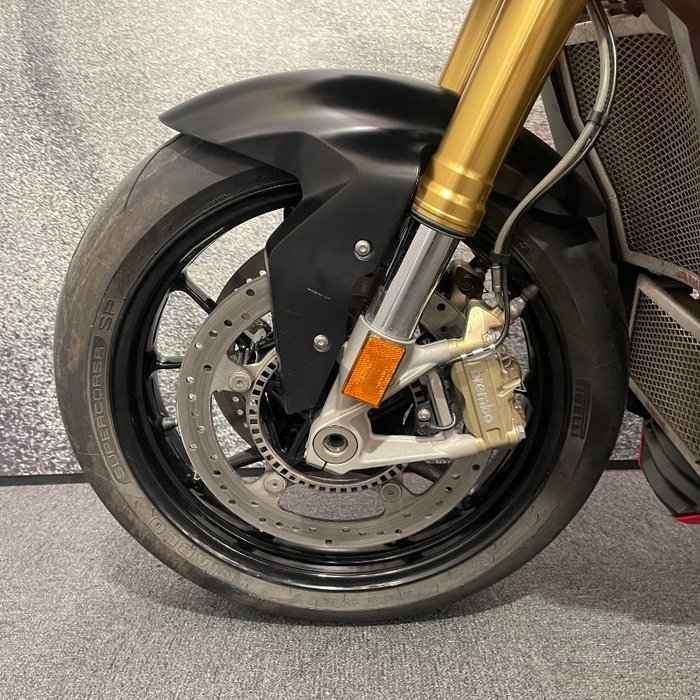 2014 BMW Motorrad S 1000 R Red