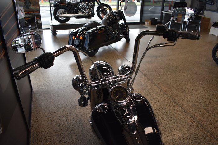 2012 HARLEY-DAVIDSON FLSTC HERITAGE SOFTAIL CLASSIC