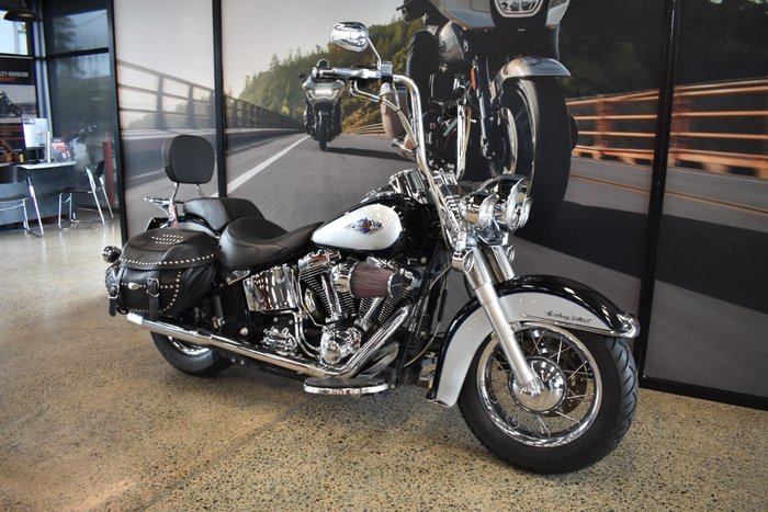 2012 HARLEY-DAVIDSON FLSTC HERITAGE SOFTAIL CLASSIC
