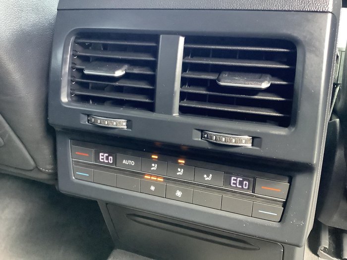 2019 Volkswagen Touareg 190TDI Launch Edition