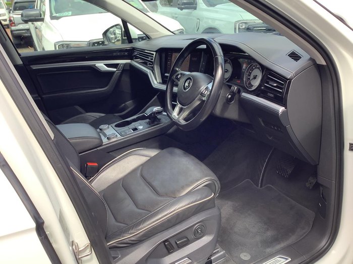 2019 Volkswagen Touareg 190TDI Launch Edition