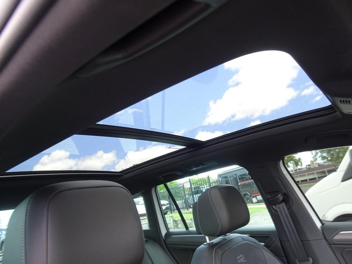 2023 Volkswagen Tiguan 162TSI R-Line