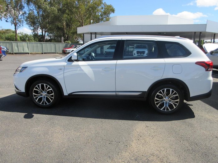 2018 Mitsubishi Outlander ES