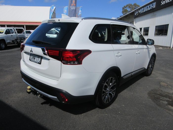 2018 Mitsubishi Outlander ES