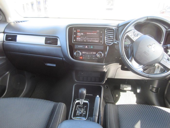 2018 Mitsubishi Outlander ES