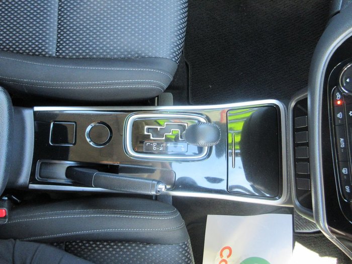 2018 Mitsubishi Outlander ES