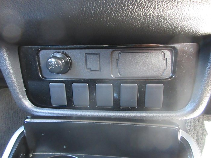 2018 Mitsubishi Outlander ES