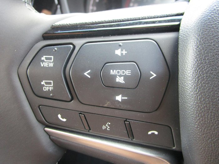 2025 Isuzu MU-X X-TERRAIN