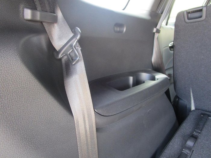 2025 Isuzu MU-X X-TERRAIN