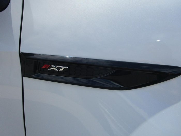 2025 Isuzu MU-X X-TERRAIN