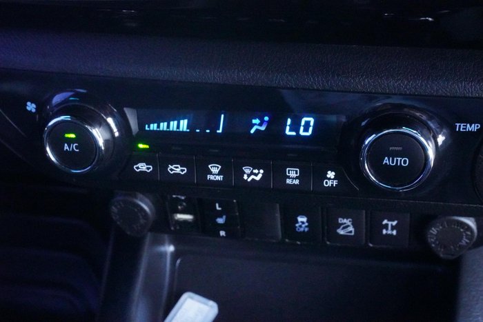 2018 Toyota Hilux Rugged X