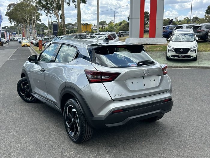 2024 Nissan JUKE ST+
