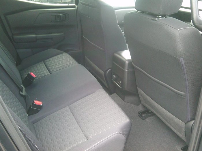 2025 Mitsubishi Triton GLX-R