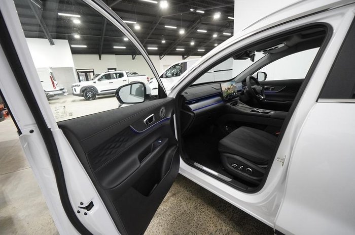 2025 Chery Tiggo 8 Super Hybrid Ultimate