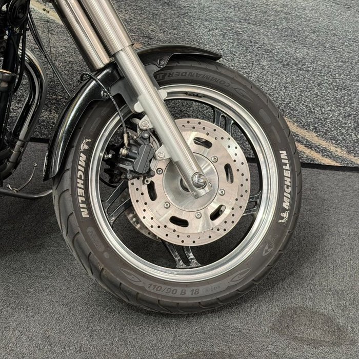 Triumph 2007 triumph 865 speedmaster Black