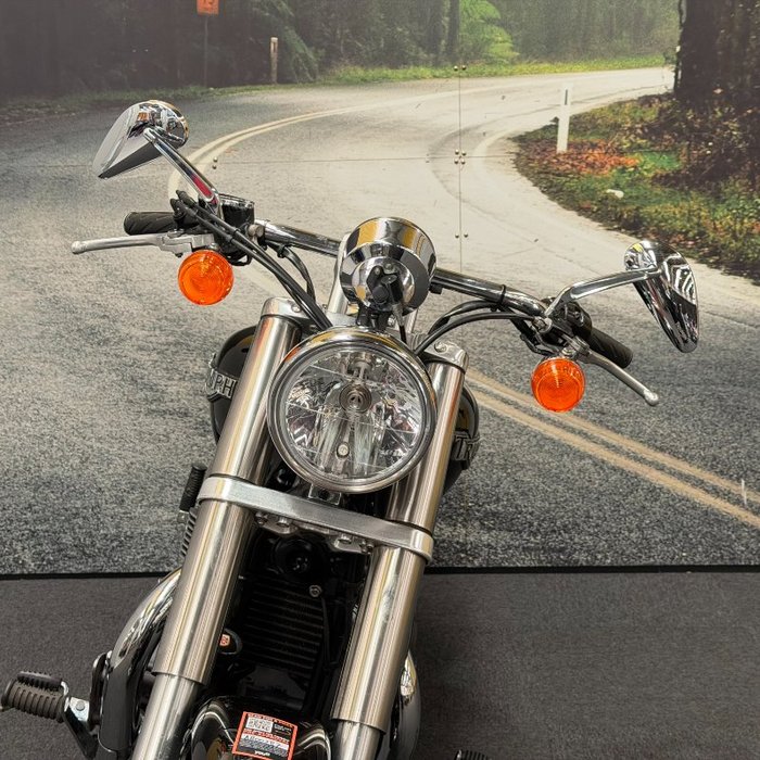 Triumph 2007 triumph 865 speedmaster Black