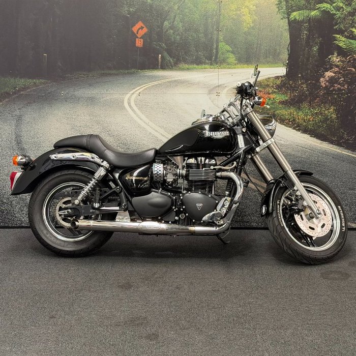 Triumph 2007 triumph 865 speedmaster Black