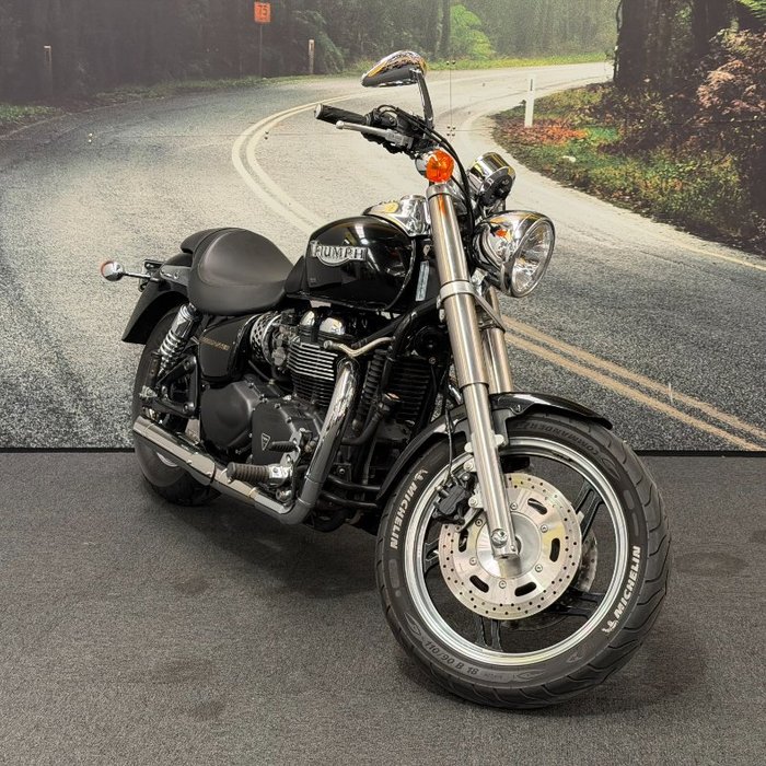 Triumph 2007 triumph 865 speedmaster Black