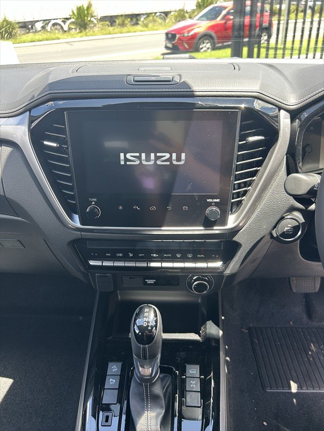 2025 Isuzu D-MAX LS-U