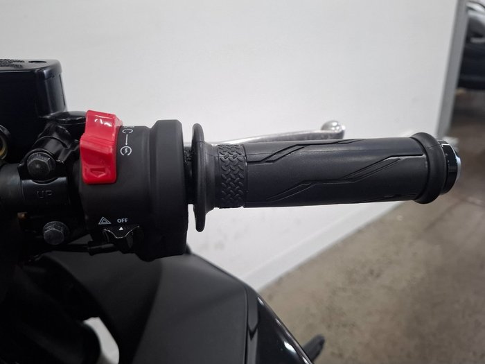 2023 Yamaha YZF-R3 Black