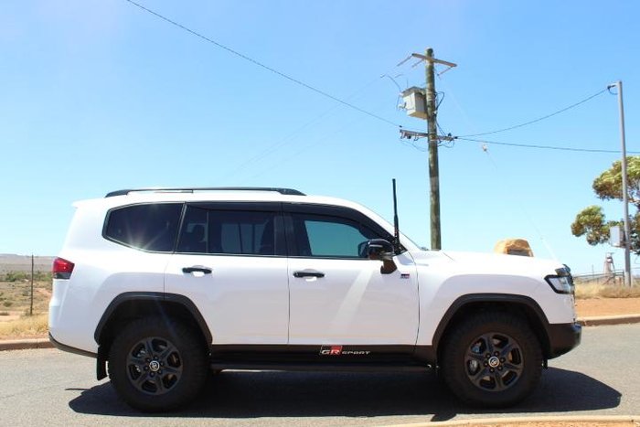 2025 Toyota Landcruiser GR Sport