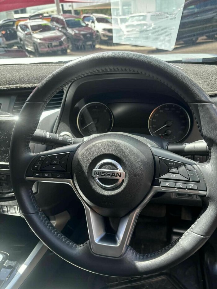 2023 Nissan Navara ST-X