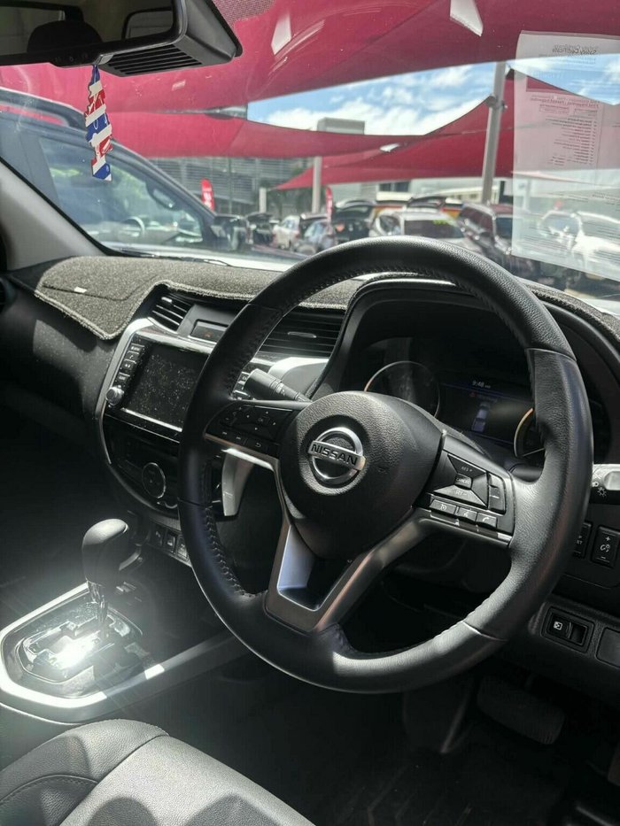 2023 Nissan Navara ST-X