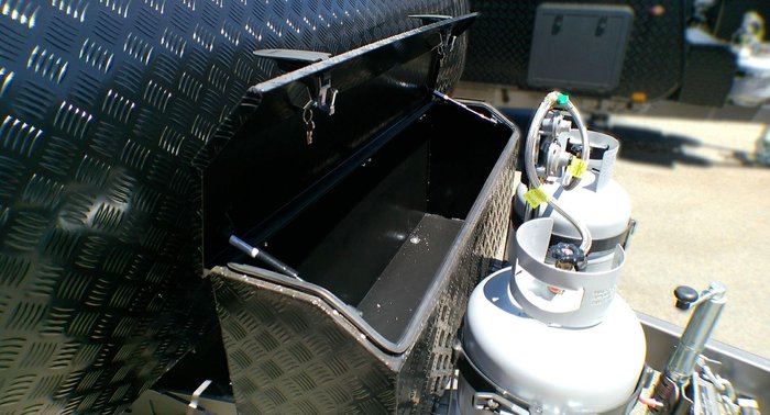 2025 Supreme 1800_R_K1e3_S Classic Dirt Roader 18'