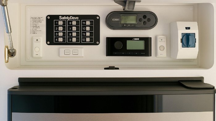 2025 Supreme 1800_R_K1e3_S Classic Dirt Roader 18'