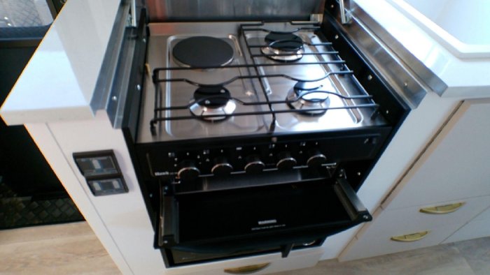 2025 Supreme 1800_R_K1e3_S Classic Dirt Roader 18'