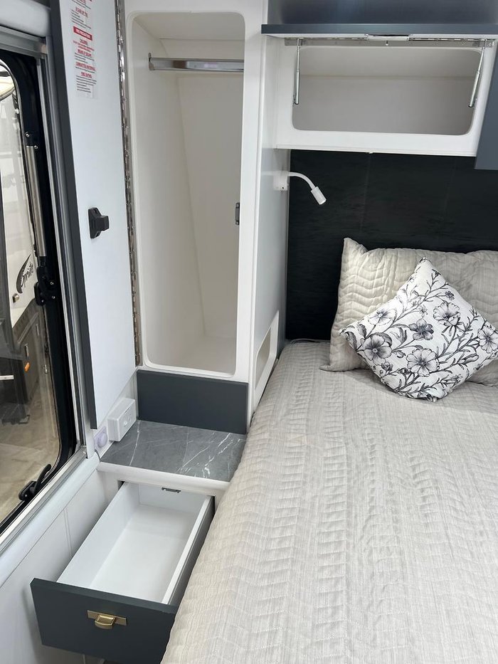 2026 Olympic Javelin X8, 19'6''