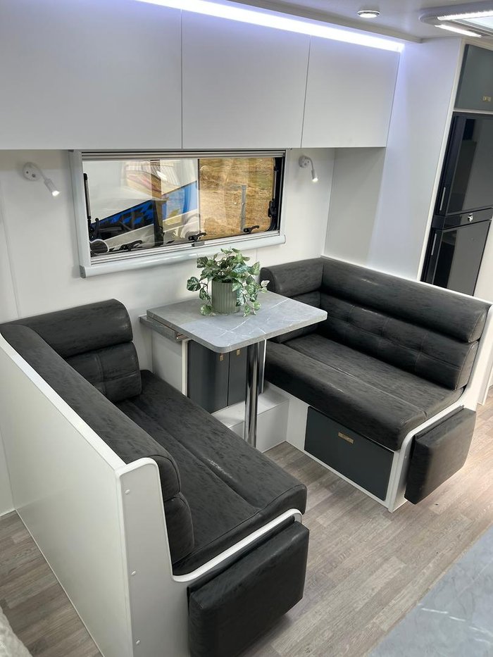 2026 Olympic Javelin X8, 19'6''