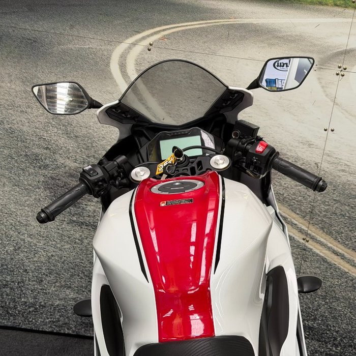 2023 Yamaha YZF-R15M RED/WHITE