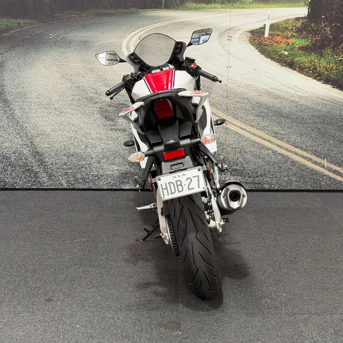 2023 Yamaha YZF-R15M RED/WHITE