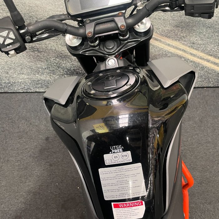 2022 Ktm 390 DUKE Silver