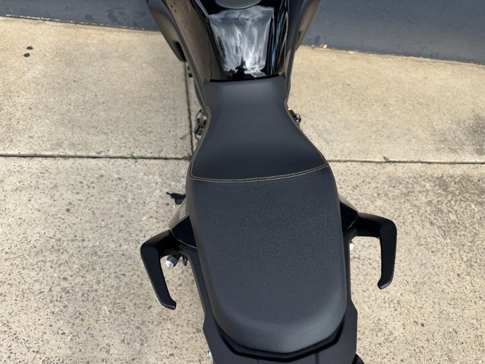 2023 Yamaha TRACER 7 (MT07TRA) BLACK