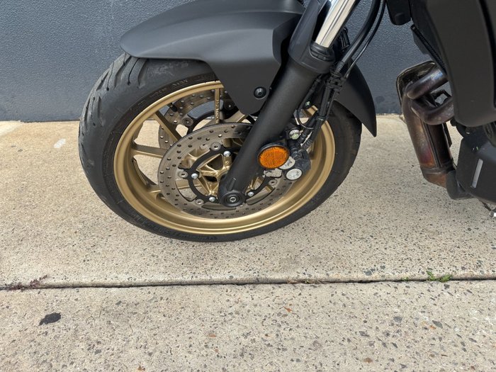 2023 Yamaha TRACER 7 (MT07TRA) BLACK