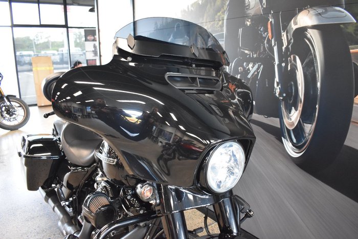 2017 HARLEY-DAVIDSON FLHXS STREET GLIDE SPECIAL