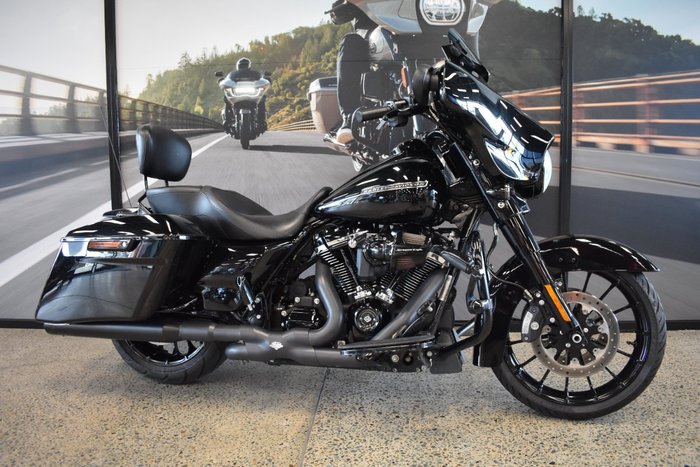 2017 HARLEY-DAVIDSON FLHXS STREET GLIDE SPECIAL