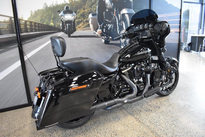 2017 HARLEY-DAVIDSON FLHXS STREET GLIDE SPECIAL