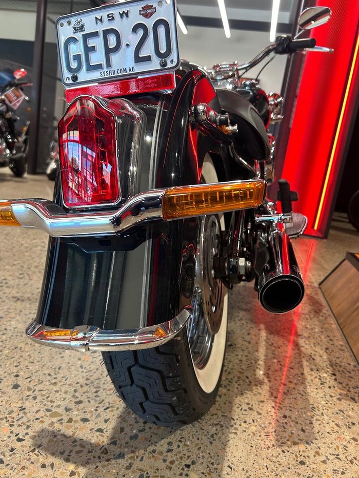 2018 Harley-Davidson Deluxe 107 (FLDE) Softail Black